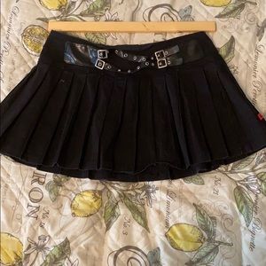 Pleated mini skirt